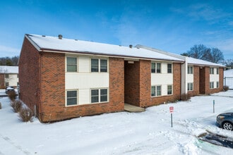 Cambridge Square Apartments - Income Based in Winchester, KY - Foto de edificio - Building Photo
