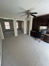 269 South Rd in Bozrah, CT - Foto de edificio - Building Photo