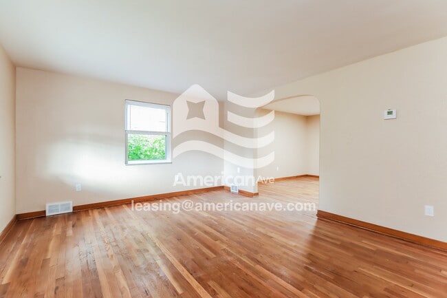 65 W Bellecrest Ave in Pittsburgh, PA - Building Photo - Building Photo