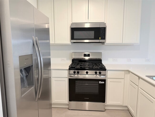 property at 447 Southern Magnolia Wy