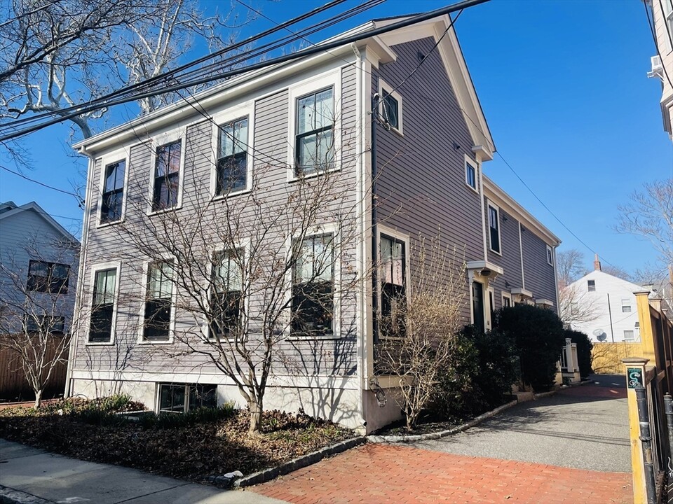 63 Prince St, Unit 63 in Cambridge, MA - Building Photo