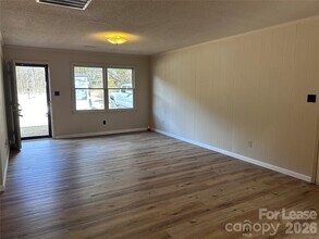 220 Sunny Hill Dr in Lincolnton, NC - Building Photo - Building Photo