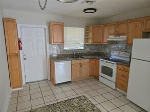 807 W Las Olas Blvd in Fort Lauderdale, FL - Building Photo - Building Photo