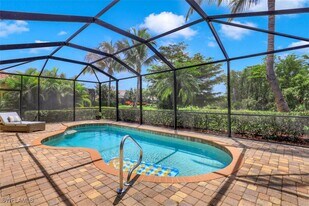 9530 Piacere Way in Naples, FL - Building Photo