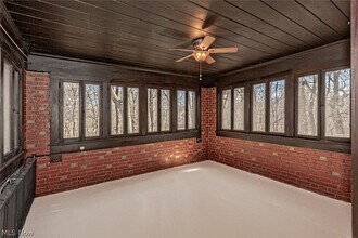 285 Corning Dr in Bratenahl, OH - Building Photo - Building Photo