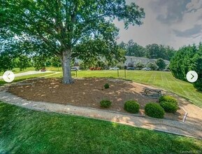 107 Forest Ridge Rd in Mooresville, NC - Building Photo - Building Photo