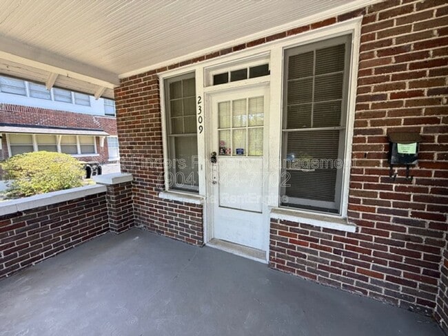 2309 College St in Jacksonville, FL - Building Photo - Building Photo
