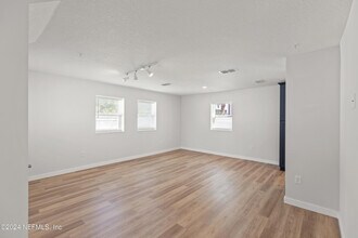 223 19th St N in Jacksonville Beach, FL - Building Photo - Building Photo