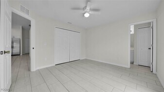 1411-1413 Academy Blvd in Cape Coral, FL - Building Photo