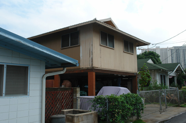 1737 B Fern St in Honolulu, HI - Foto de edificio - Building Photo