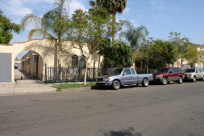 Serrano I in Los Angeles, CA - Foto de edificio - Building Photo