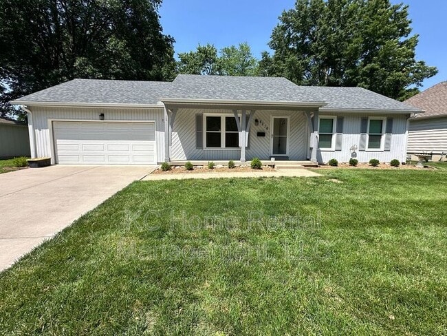 8216 W 97th St in Overland Park, KS - Building Photo - Building Photo