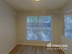 2601 Country Creek Ln in Fort Worth, TX - Building Photo - Building Photo