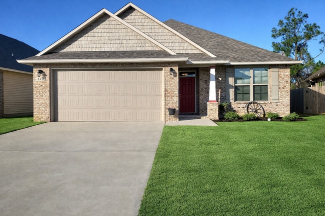 property at 820 Oak Aly