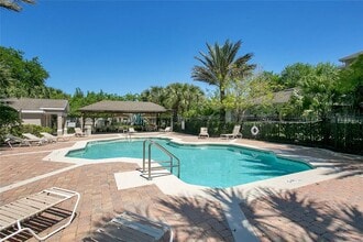 1088 Crestwood Commons Ave in Ocoee, FL - Building Photo - Building Photo