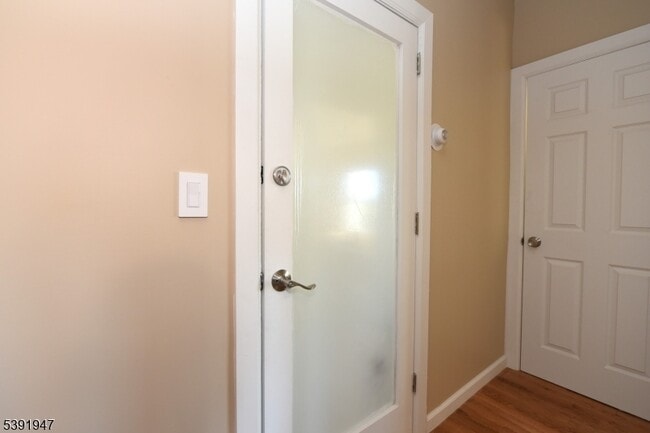 454 Park Ave in Rutherford, NJ - Building Photo - Building Photo