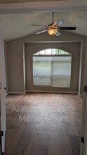 1247 Maximilian Dr in Zephyrhills, FL - Building Photo - Building Photo