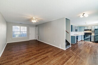 138 welch Place, unit 4, Unit 4 in Athens, GA - Building Photo - Building Photo