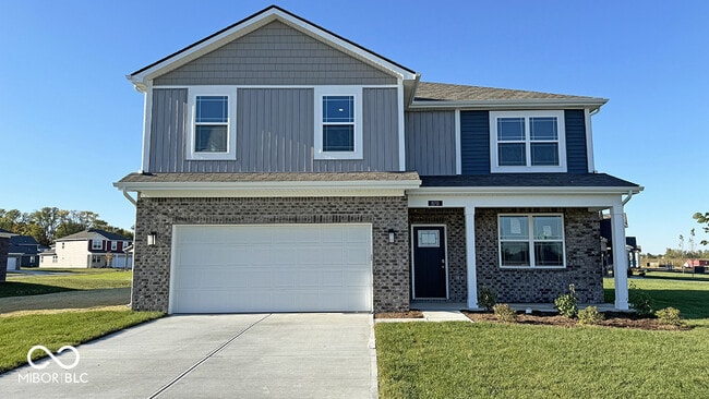property at 870 Saddlebrook Farms Blvd