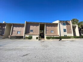 608 Orange Dr in Altamonte Springs, FL - Building Photo