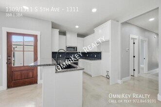 1309-1311 S 5th Ave in Denison, TX - Building Photo - Building Photo