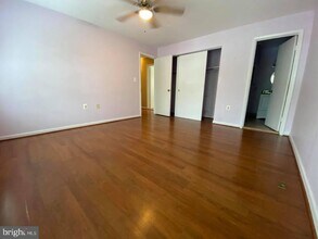 18411 Guildberry Dr-Unit -204 in Gaithersburg, MD - Building Photo - Building Photo