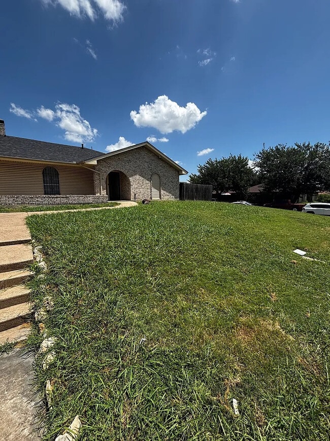 property at 8300 El Retiro Rd