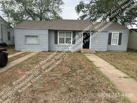 2506 37th St in Lubbock, TX - Building Photo