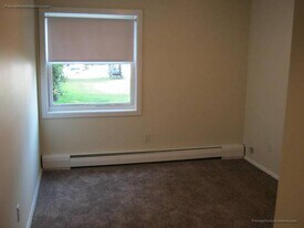 70 Barrows St, Unit 1 in Fall River, MA - Building Photo