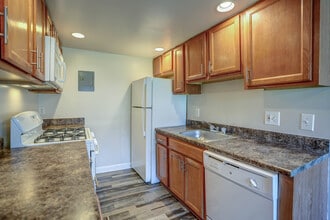 Woodland Apartments in Laurel, MD - Building Photo - Interior Photo