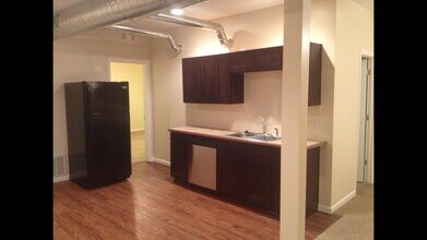 532 Forest Ave in Kansas City, MO - Building Photo - Building Photo