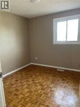 61 Tunis St in St Catharines, ON - Building Photo - Building Photo