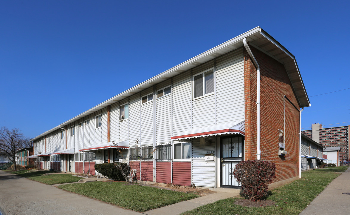 Park Town Co-Op Homes in Cincinnati, OH - Foto de edificio