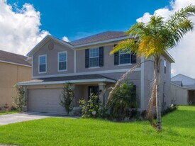 1705 Southern Oak Loop in Minneola, FL - Building Photo