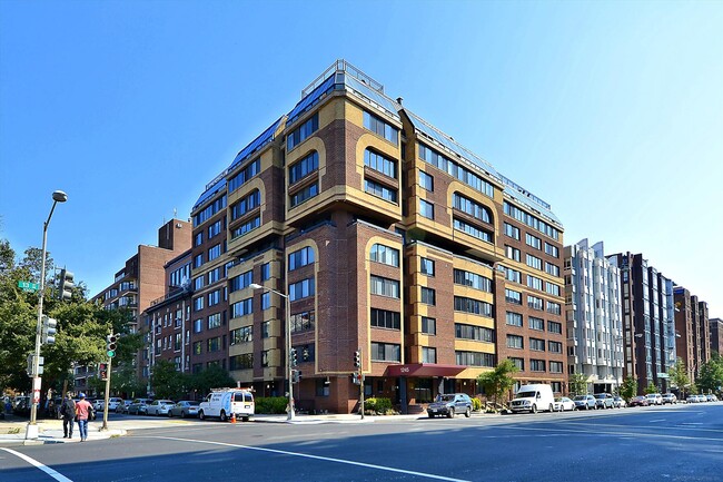 property at 1245 13th St NW