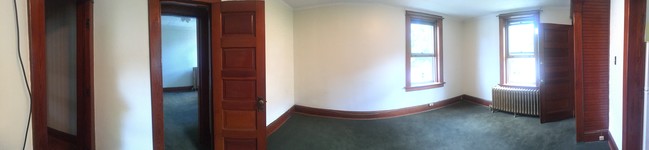 216 South St in Glens Falls, NY - Foto de edificio - Building Photo