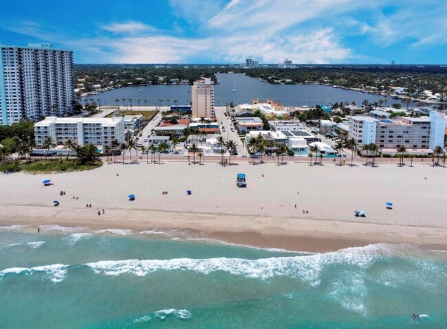 326 Madison St in Hollywood, FL - Building Photo - Building Photo