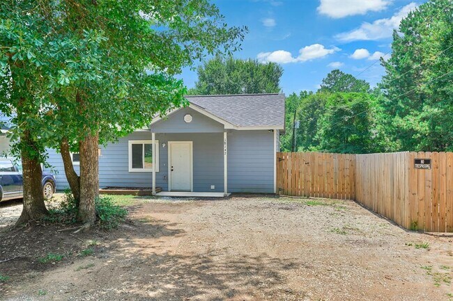 18147 Firepine Ln photo'