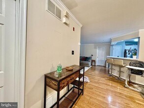 13105 Millhaven Pl in Germantown, MD - Building Photo - Building Photo