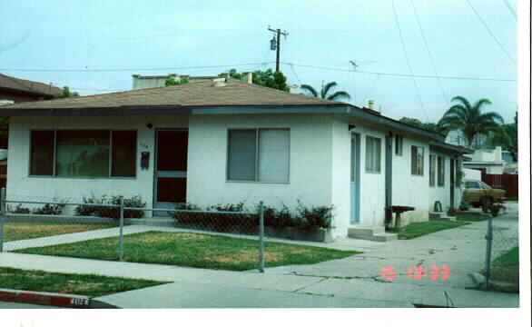 104-108 S Pacific Ave in Ventura, CA - Foto de edificio - Building Photo