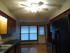 3955 SW Ensign Dr in Lee's Summit, MO - Building Photo - Building Photo