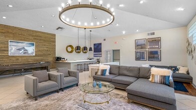 Winthrop West in Riverview, FL - Building Photo - Building Photo