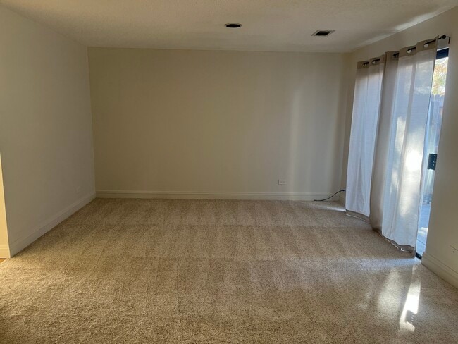 6424 E Bates Ave in Denver, CO - Foto de edificio - Building Photo