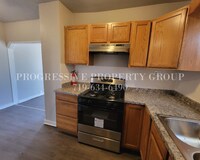 1903 E 12th St photo'