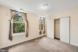 1933 Christian St in Philadelphia, PA - Building Photo - Building Photo