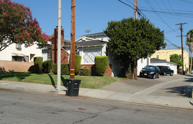 310-312 Cornell Dr in Burbank, CA - Building Photo - Building Photo