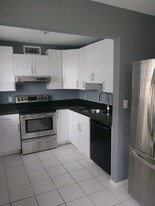 410 Monroe Ave, Unit L-201 Apartamentos