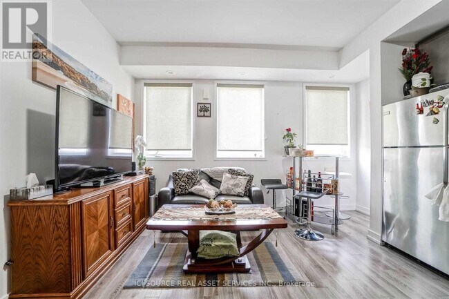 property at 867-867 Wilson Ave