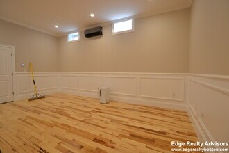 168 Bigelow St in Boston, MA - Building Photo - Building Photo