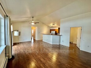 326 River View Dr-Unit -107 in New Castle, CO - Building Photo - Building Photo